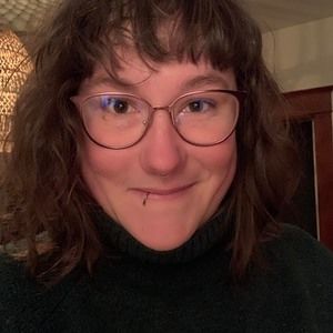 Meet your Posher, Chloé